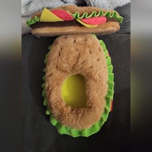 Youth burger slippers size 2-3